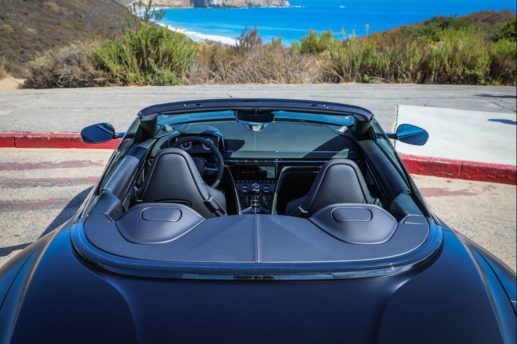 2026 Aston Martin DB12 S VOLANTE 照片 9