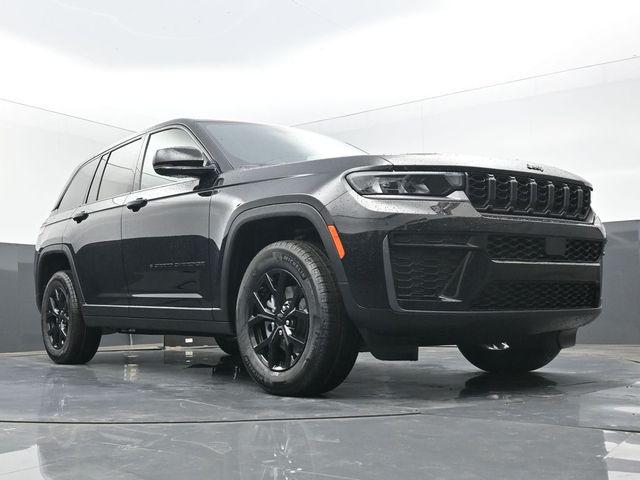 New 2026 Jeep Grand Cherokee Altitude
