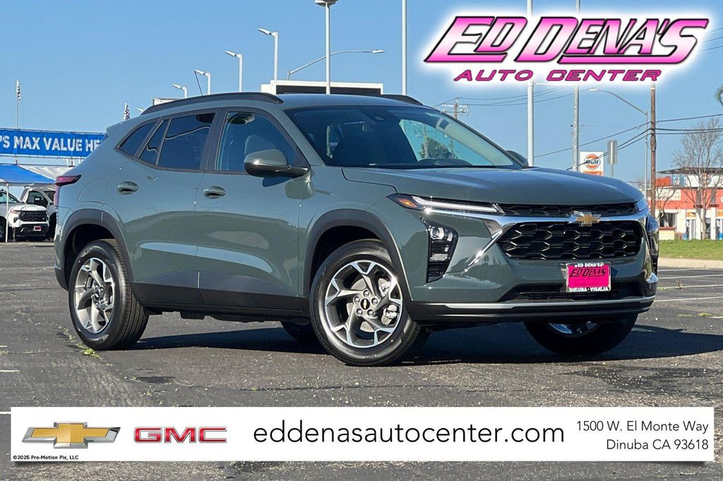 New 2026 Chevrolet Trax LT