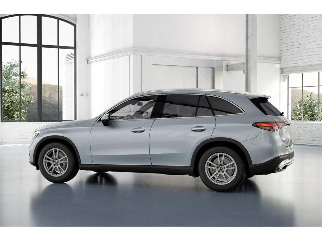 2026 Mercedes-BENZ GLC thumbnail 31