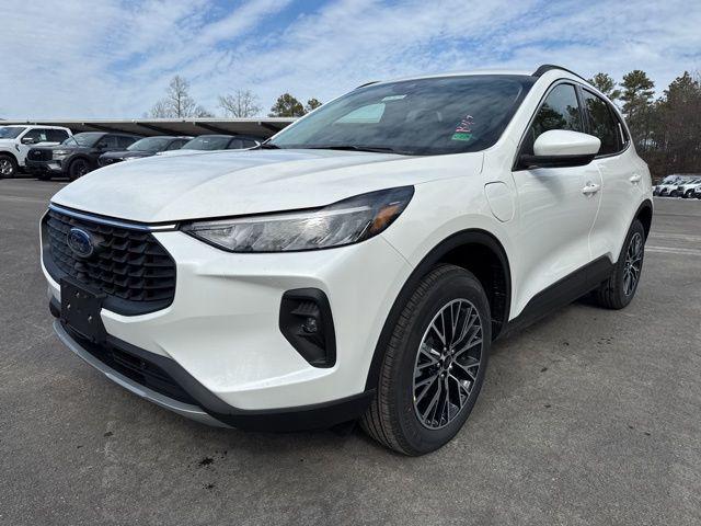 New 2026 Ford Escape PHEV SE