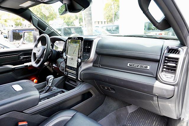 2023 RAM 1500 TRX — миниатюра 13