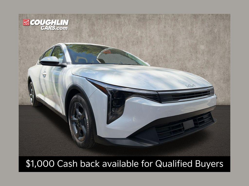 New 2026 Kia K4 LXS