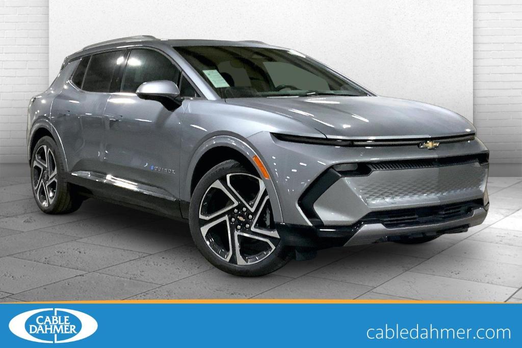 New 2026 Chevrolet Equinox EV LT 2
