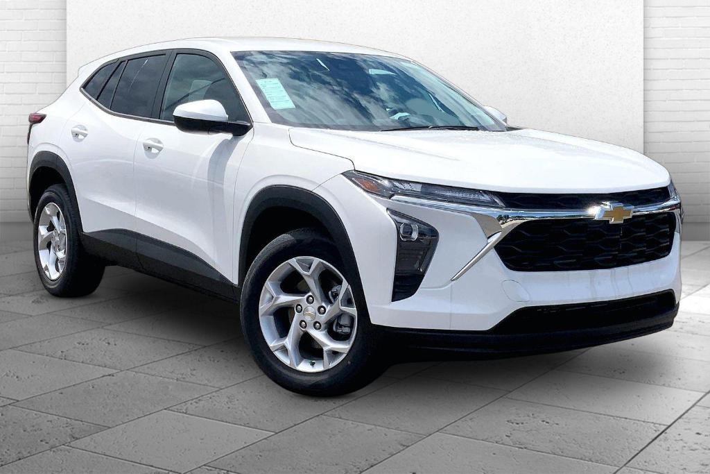 New 2026 Chevrolet Trax LS