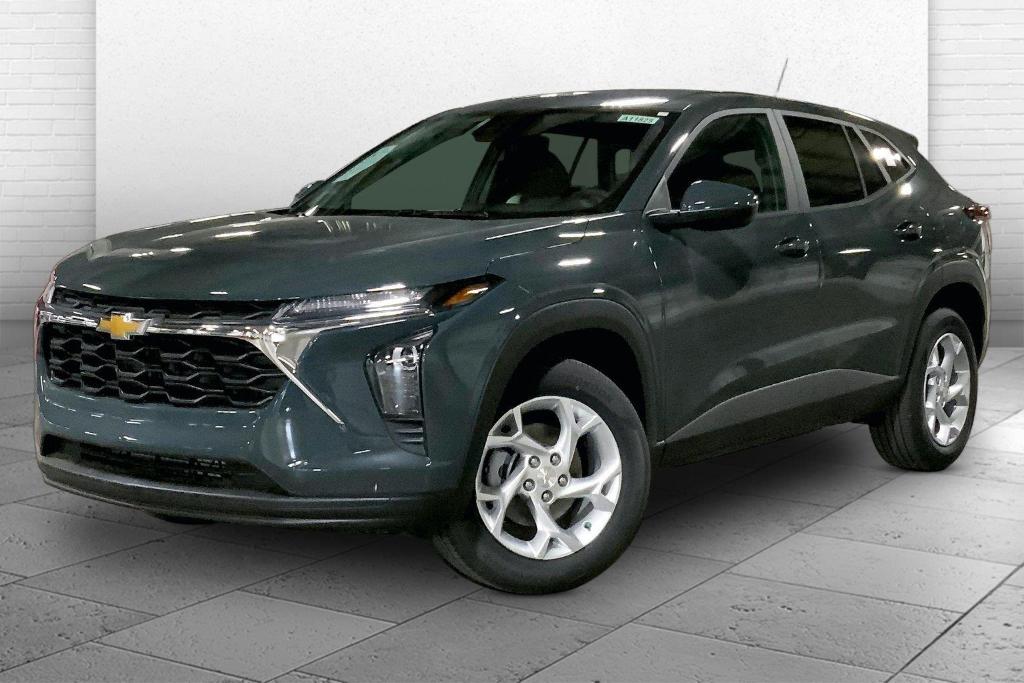 New 2026 Chevrolet Trax LS