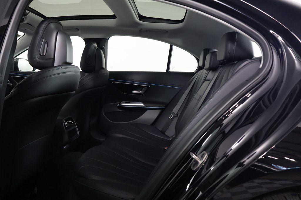 MERCEDES-BENZ E-CLASS - 6