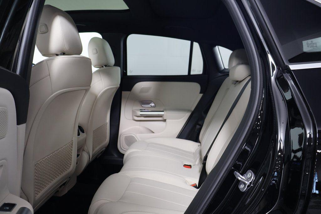 MERCEDES-BENZ GLA-CLASS - 6