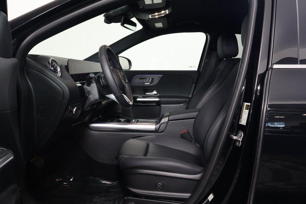 MERCEDES-BENZ GLA-CLASS - 10