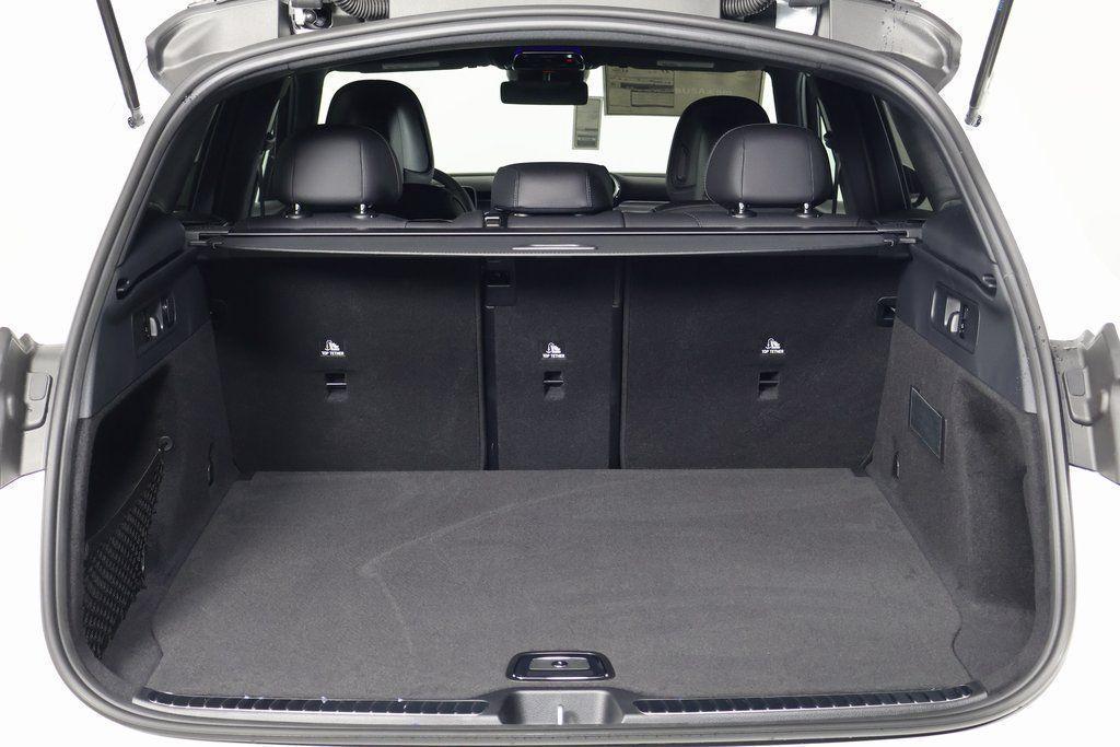 MERCEDES-BENZ GLC - 8