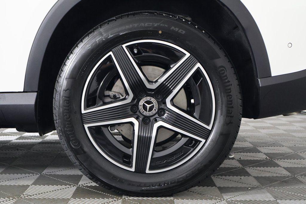 MERCEDES-BENZ GLC - 10