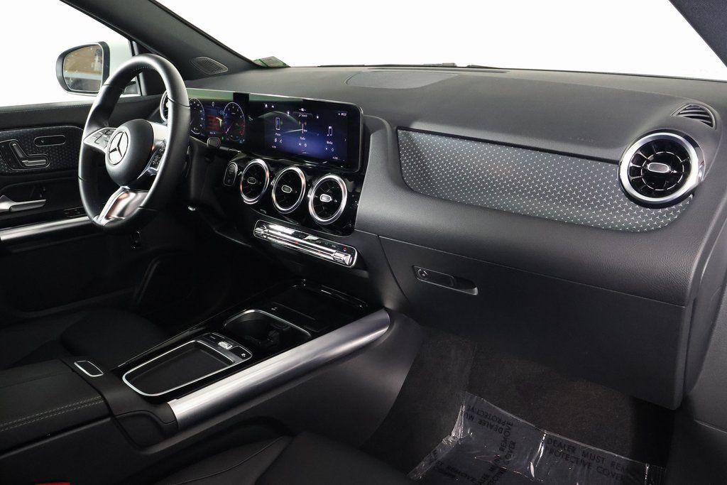 MERCEDES-BENZ GLA-CLASS - 9