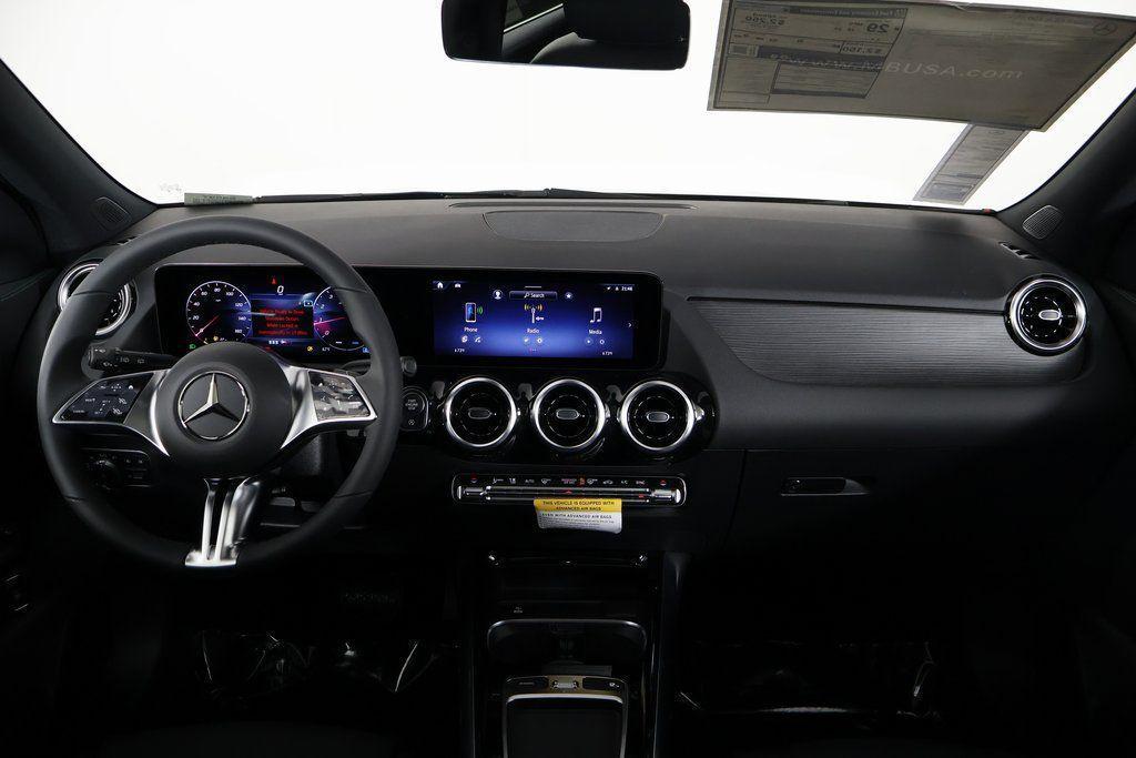 MERCEDES-BENZ GLA-CLASS - 4