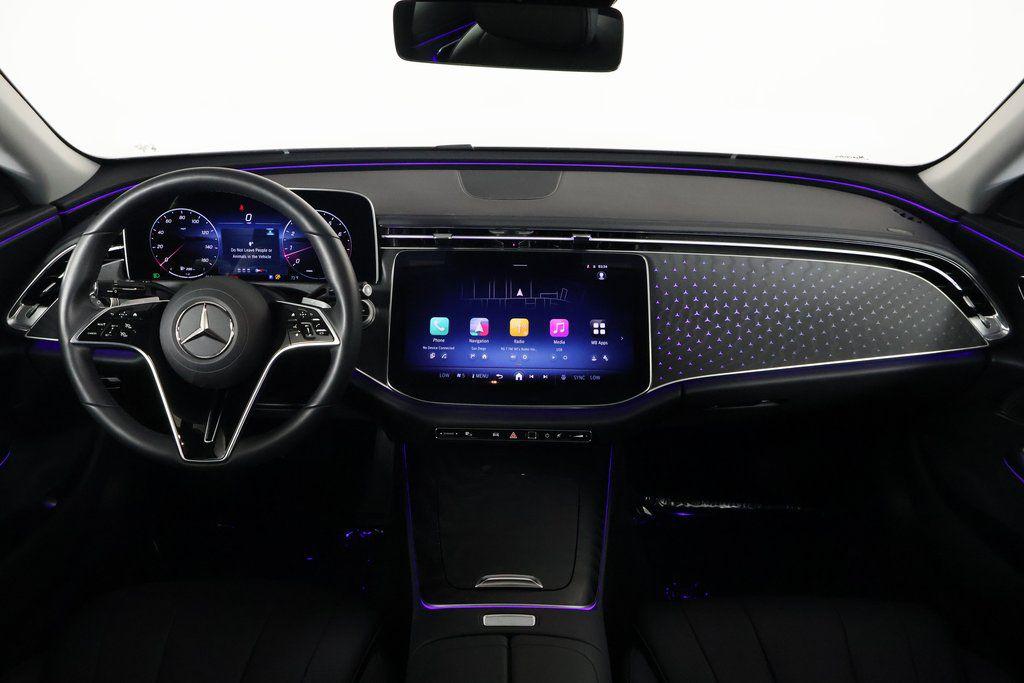 MERCEDES-BENZ E-CLASS - 8