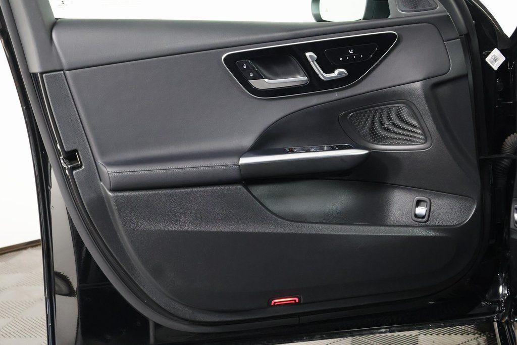 صورة مصغرة 12 لـ 2022 Mercedes-BENZ C-CLASS