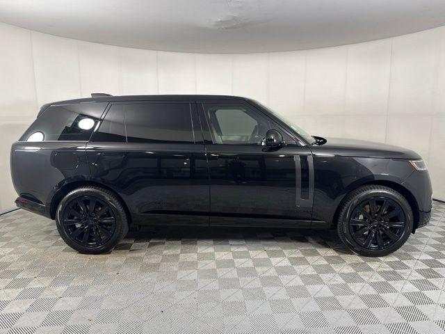 صورة 9 لـ 2026 LAND Rover RANGE ROVER SE