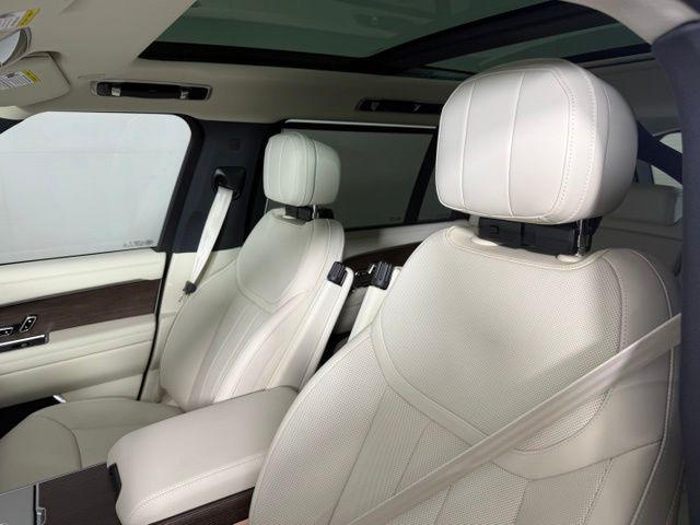 صورة 6 لـ 2026 LAND Rover RANGE ROVER SE