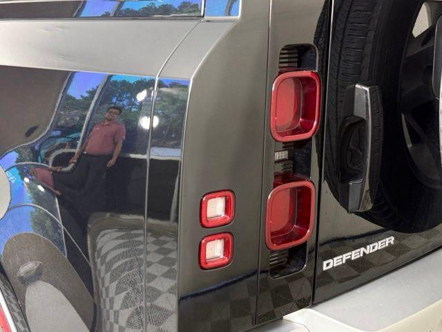 صورة مصغرة 15 لـ 2025 LAND Rover DEFENDER S