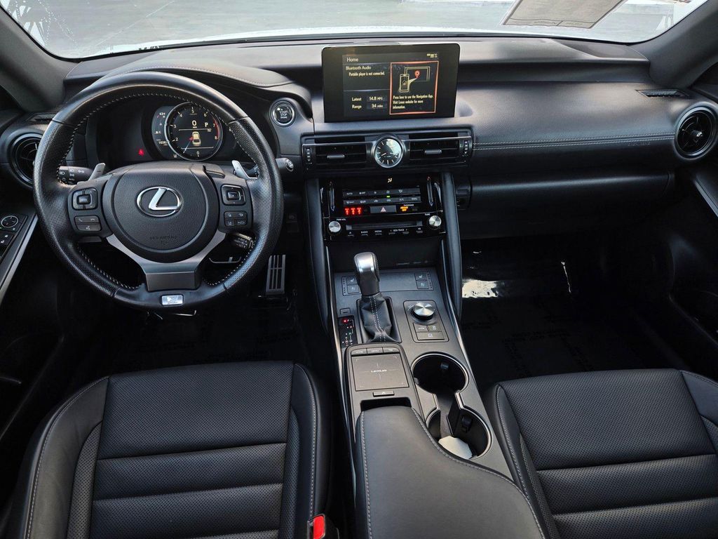 صورة مصغرة 12 لـ 2024 Lexus IS 350 F SPORT