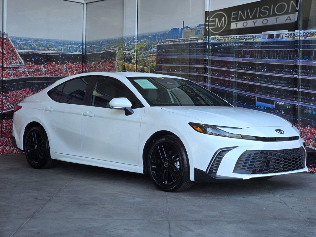 2026 Toyota CAMRY SE 照片 1