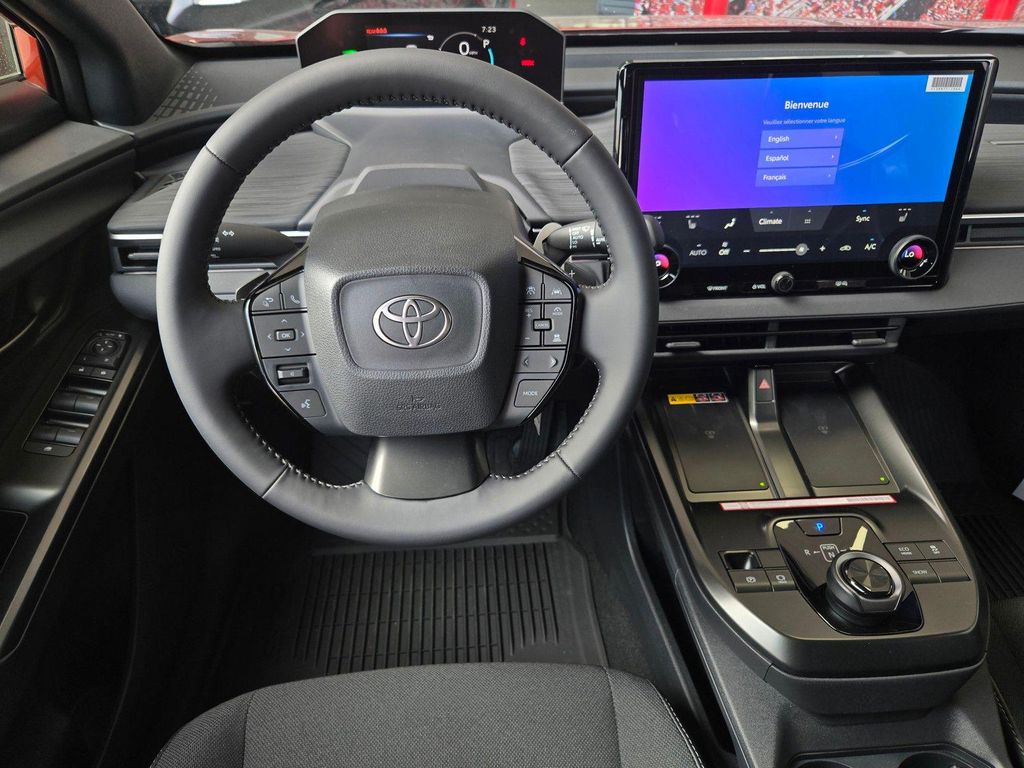 صورة 9 لـ 2026 Toyota C-HR SE