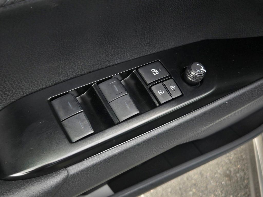 2026 Toyota CAMRY SE 照片 10
