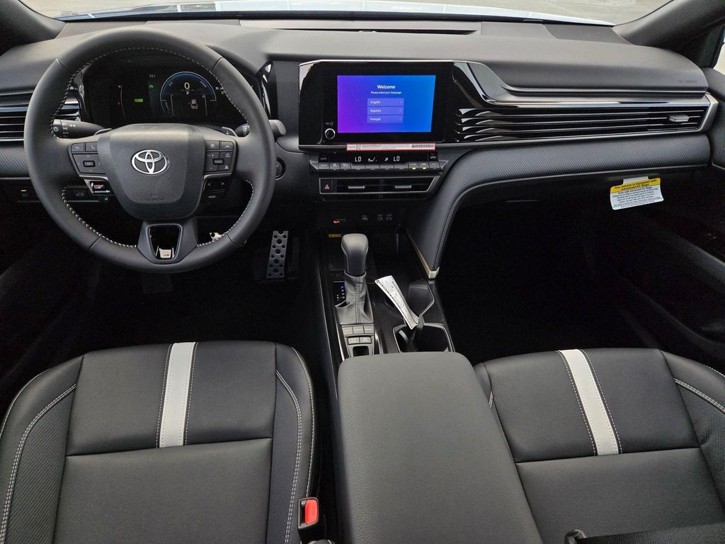 2026 Toyota CAMRY SE 缩略图 13