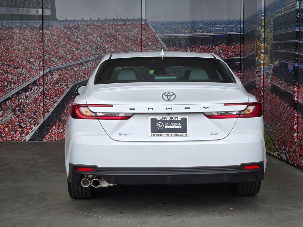 2026 Toyota CAMRY SE 缩略图 7