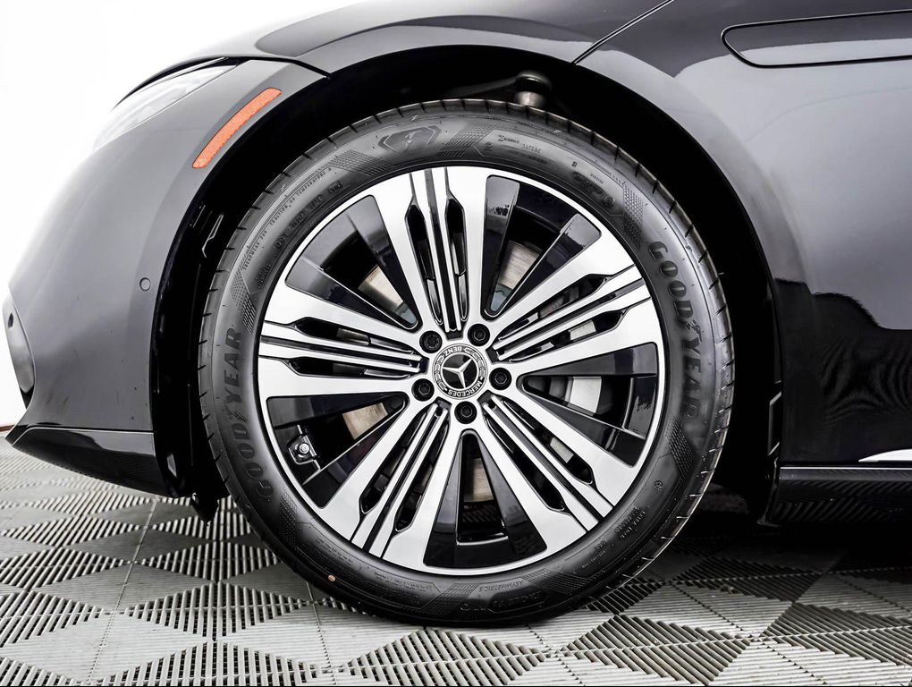 2024 Mercedes-BENZ EQS 照片 3