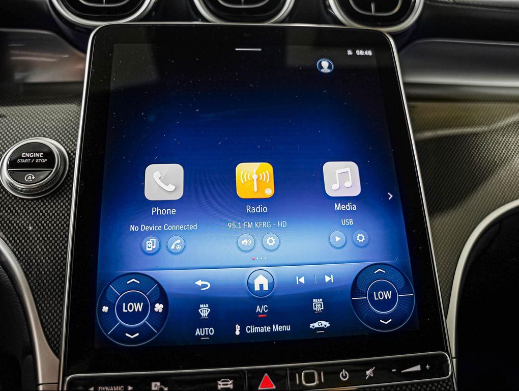 2026 Mercedes-BENZ GLC — миниатюра 17