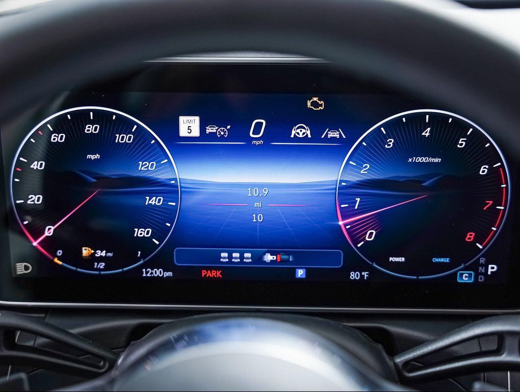 2026 Mercedes-BENZ C-CLASS thumbnail 13