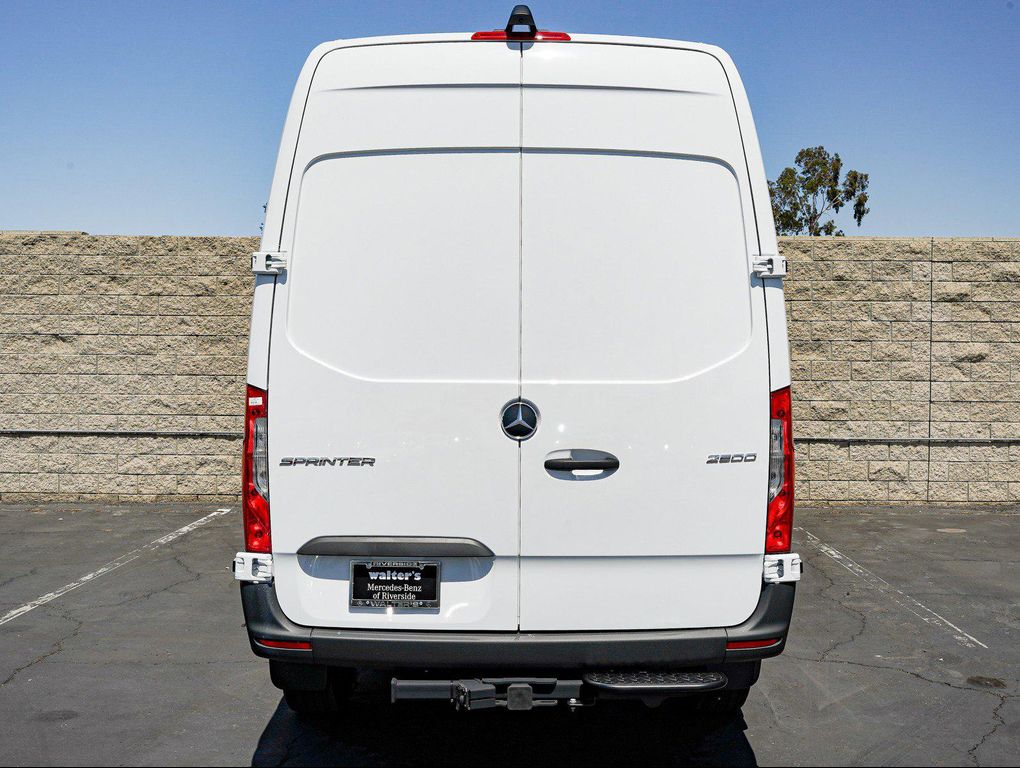 صورة 5 لـ 2025 Mercedes-BENZ OTHERS