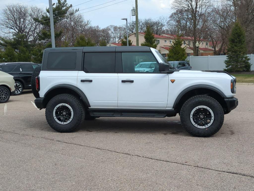 FORD BRONCO BADLANDS - 9