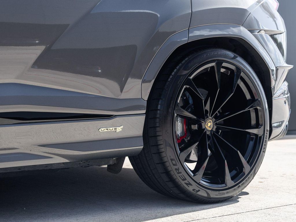 صورة مصغرة 16 لـ 2024 Lamborghini URUS S