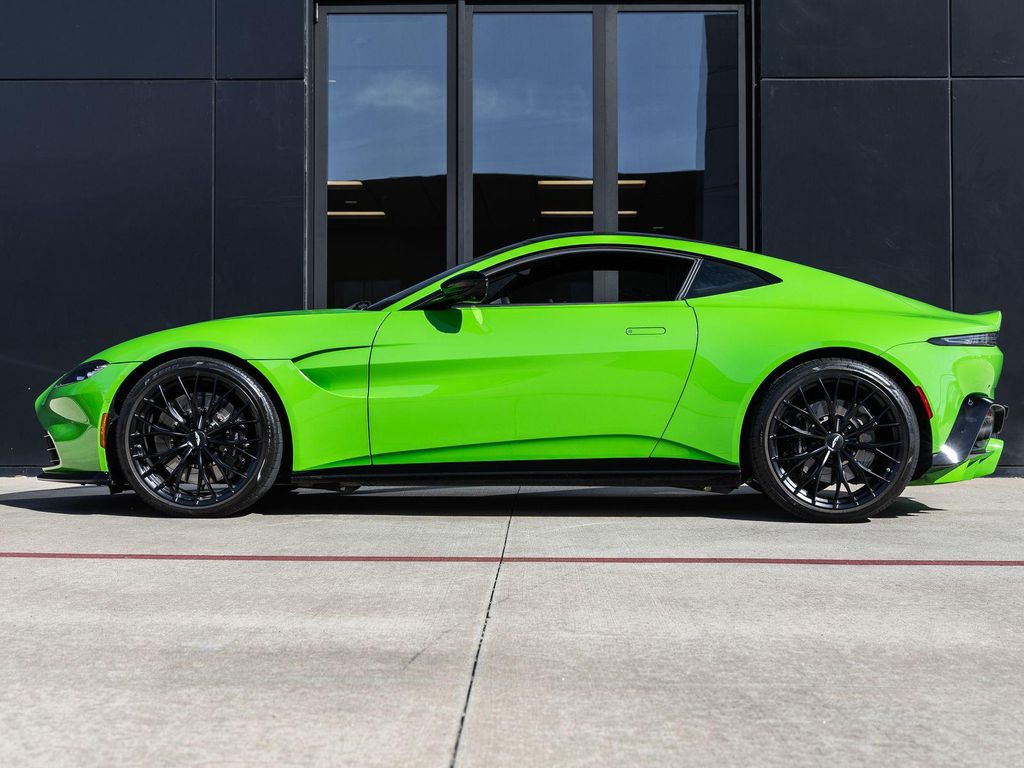 2022 Aston Martin VANTAGE — фото 9
