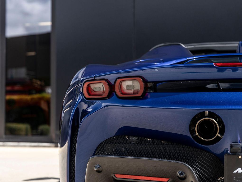 2022 Ferrari SF90 SPIDER BASE — миниатюра 12