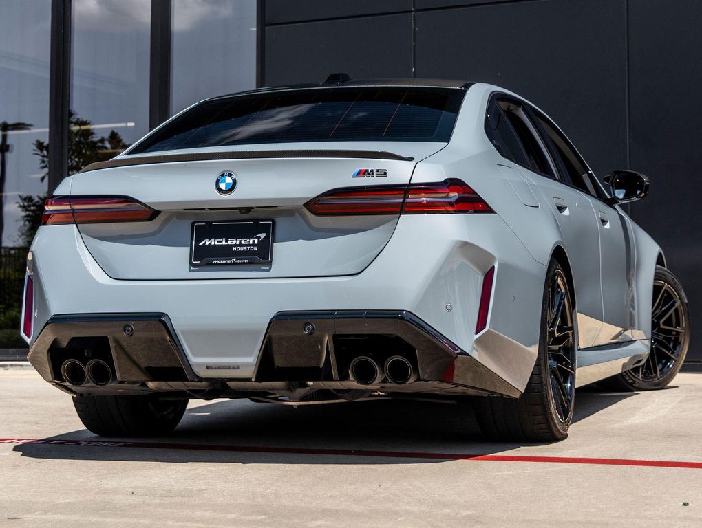 2026 BMW M5 BASE photo 8