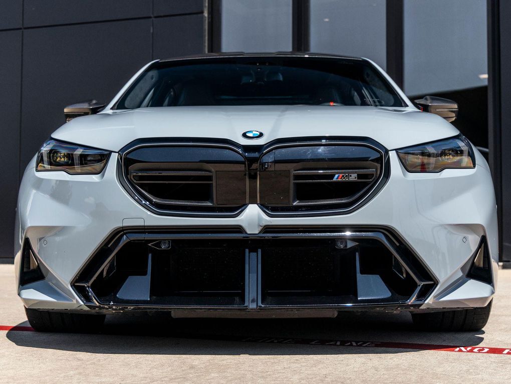 2026 BMW M5 BASE photo 4