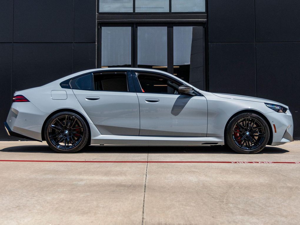 2026 BMW M5 BASE photo 10