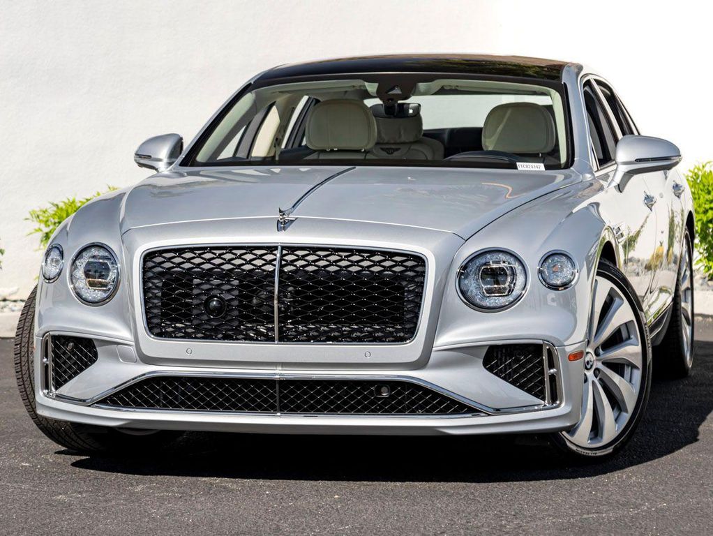 2026 Bentley FLYING SPUR V8 — фото 7