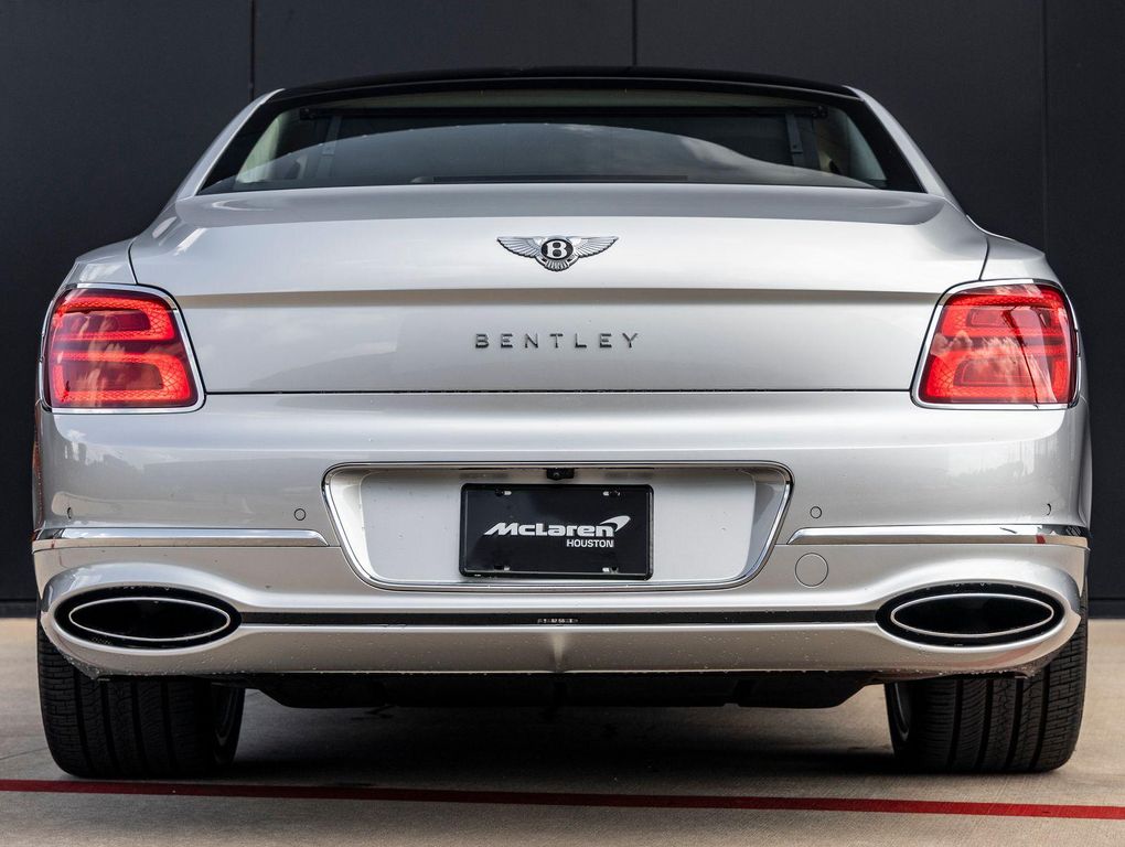صورة 7 لـ 2026 Bentley FLYING SPUR V8