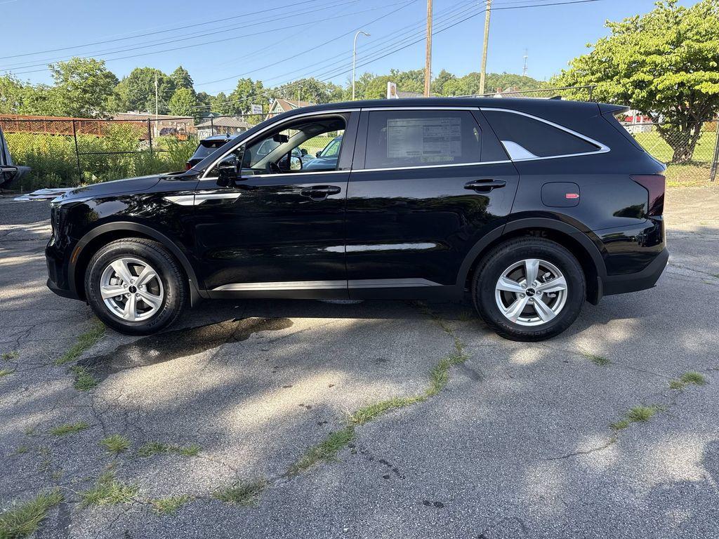New 2026 Kia Sorento LX
