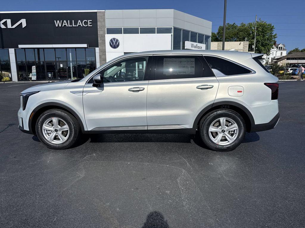 New 2026 Kia Sorento LX