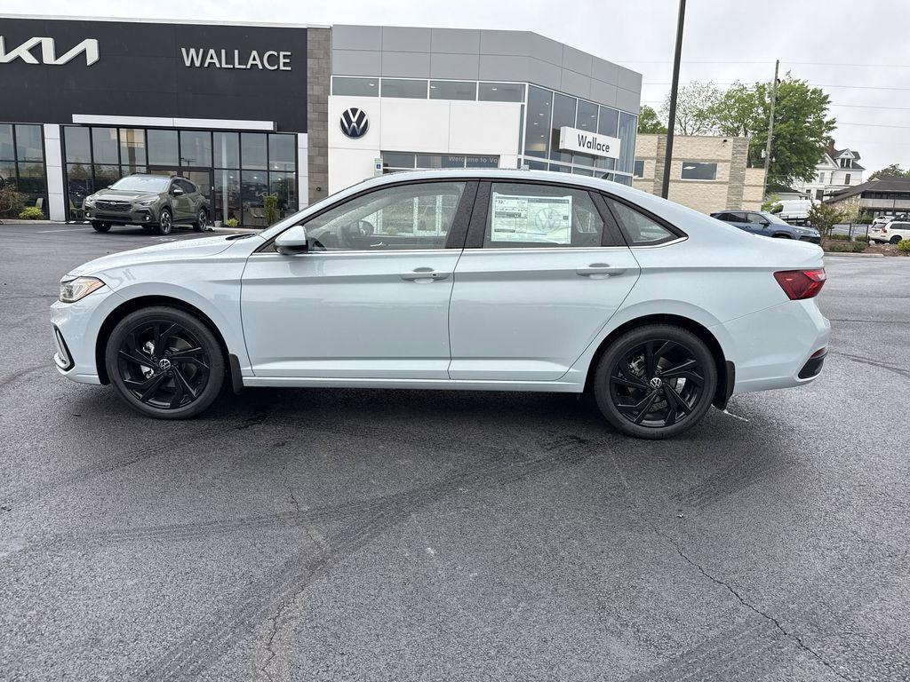 New 2026 Volkswagen Jetta 1.5T SE