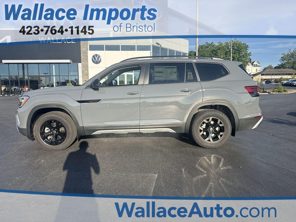 New 2026 Volkswagen Atlas 2.0T Peak Edition