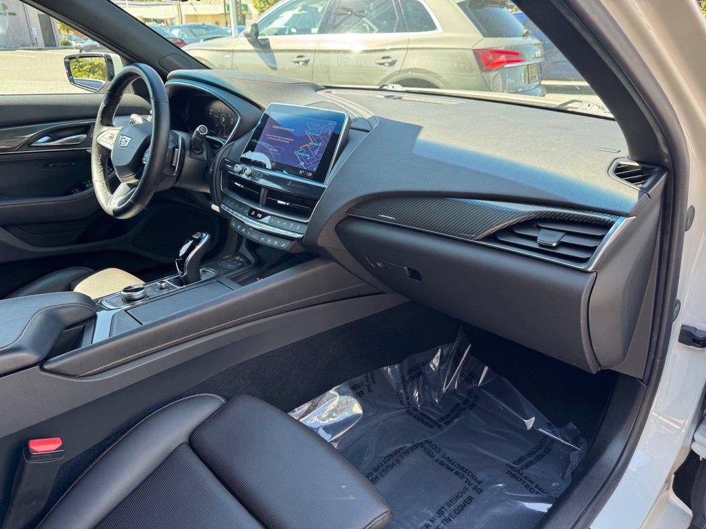 صورة مصغرة 29 لـ 2021 Cadillac CT5 V-SERIES