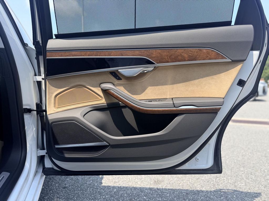 2021 AUDI A8 L 55 — фото 20