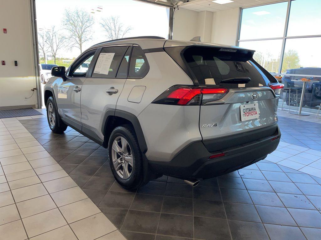 TOYOTA RAV4 - 8