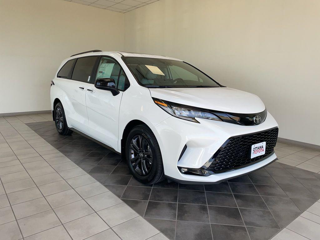 New 2026 Toyota Sienna XSE 7 Passenger