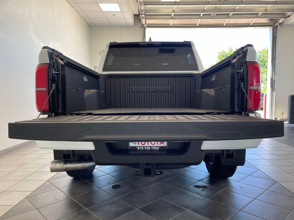 2026 Toyota TACOMA SR5 缩略图 13